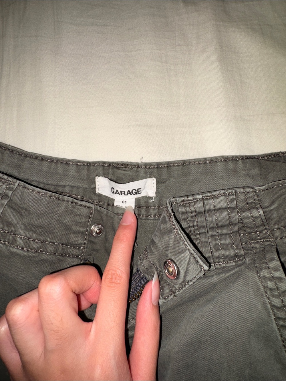 Garage Olive Green Men's Cargo Pants with Multiple Pockets - Picture 2 of 3